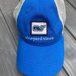 Vineyard Vines baseball hat